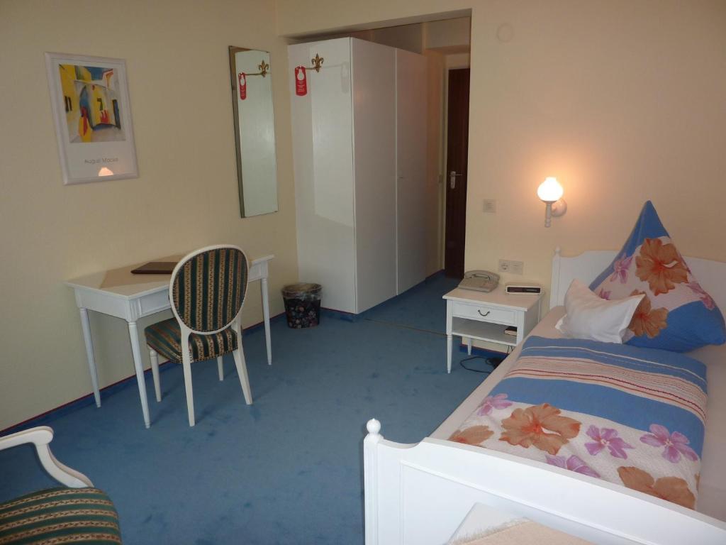 Hotel Traube Bad Wildbad Oda fotoğraf